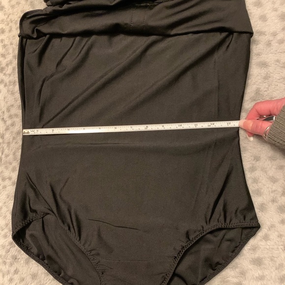 Black and silver sequin dance costume - Picture 9 of 10